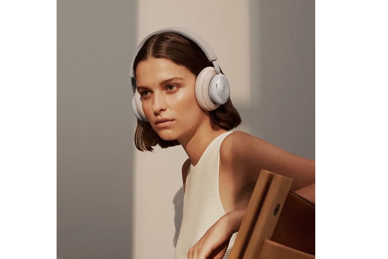 Buy Bang \u0026 Olufsen Beoplay H4 2nd Gen 