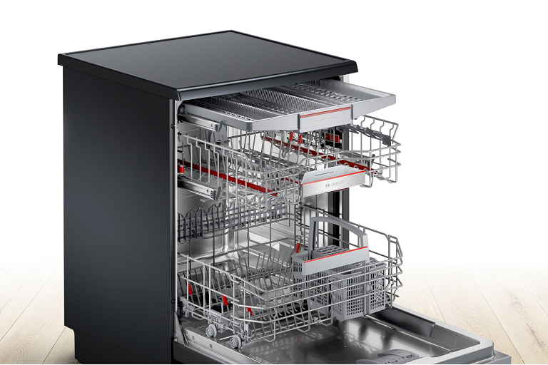 Bosch 60cm Series 6 Freestanding Dishwasher with Home Connect - Black 3 1