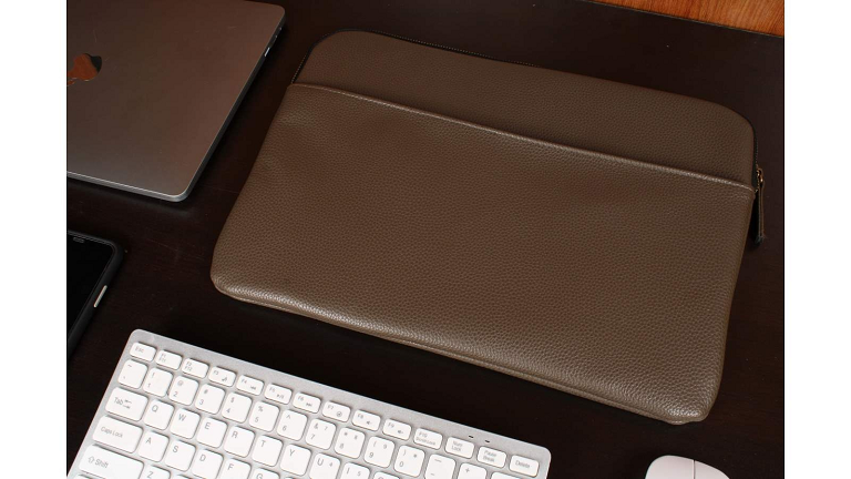 swisstech 14 inch carry case
