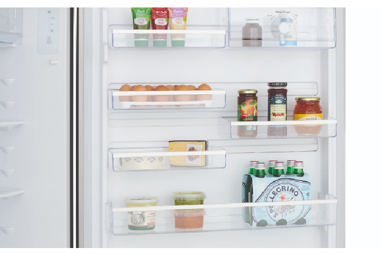 Westinghouse Fridge WBE4500SC-R with foods