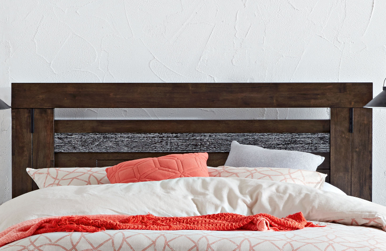 charlie Queen Bed