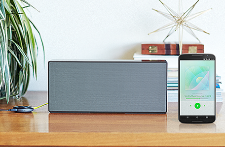 Chromecast Audio with
speaker.