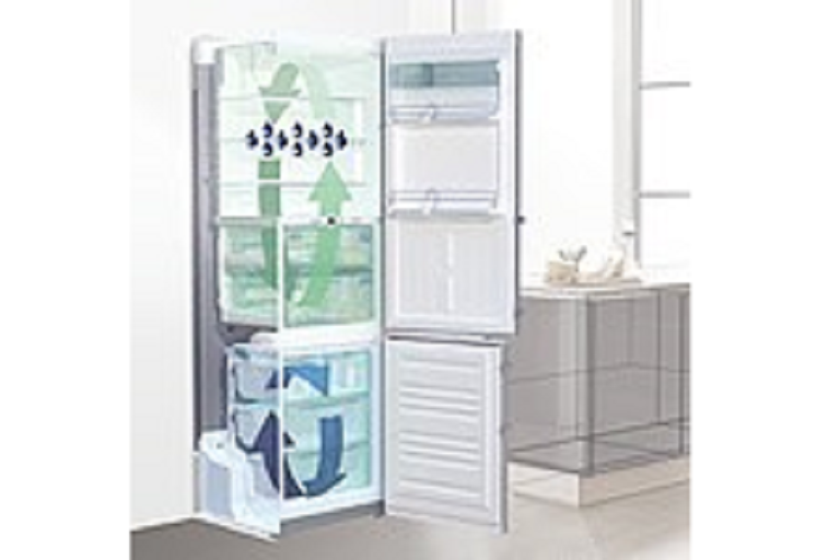 Diagram of cool air circulating in the Liebherr French door fridge